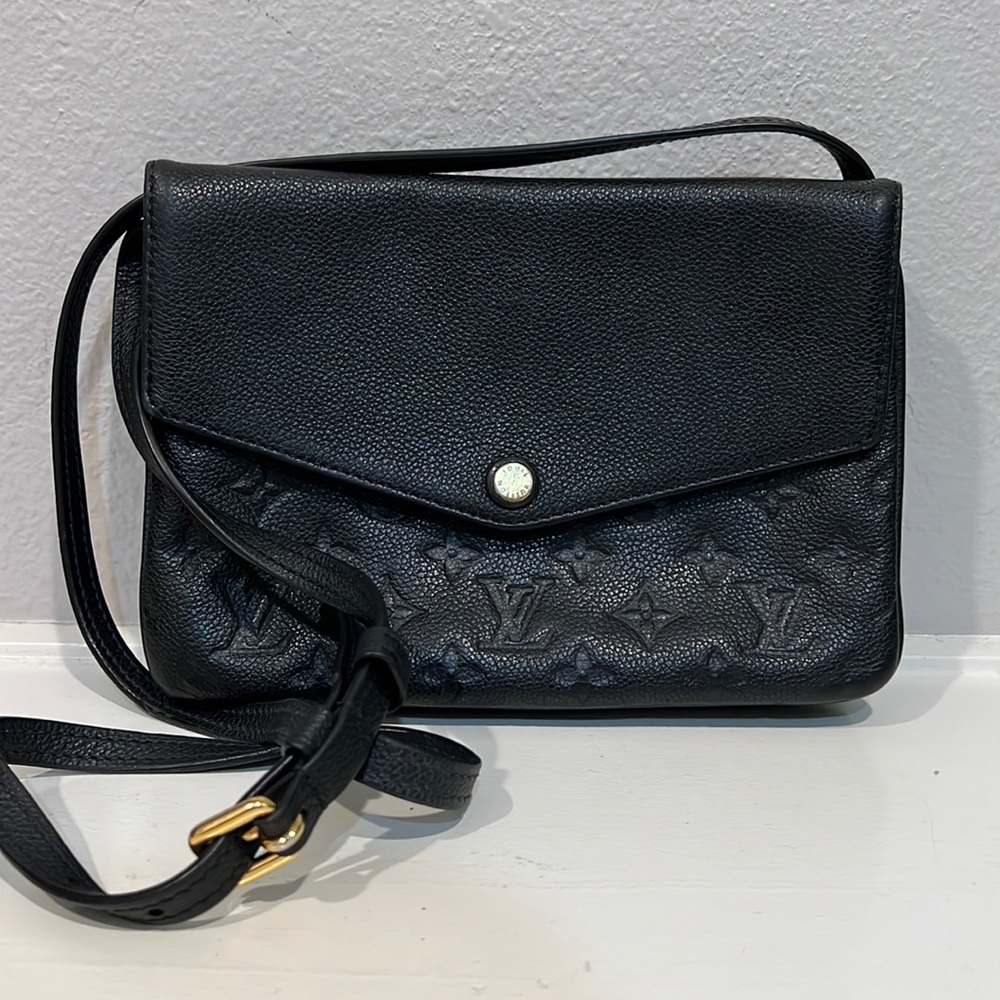 CLASSIC LV Twice Empriente Noir Crossbody